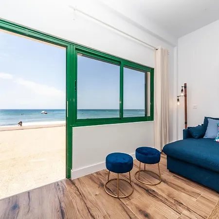 Luxury Sea Front V Apartment