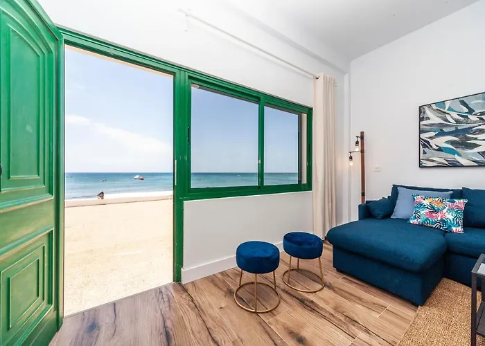 Luxury Sea Front V Apartment